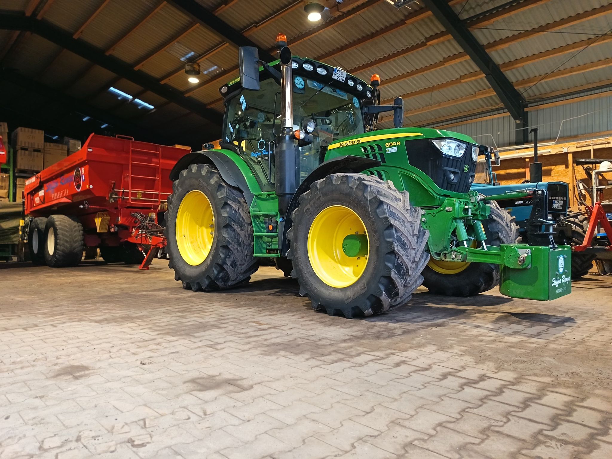 WhatsApp Image 2025-12-13 at 10.02.04 (4)